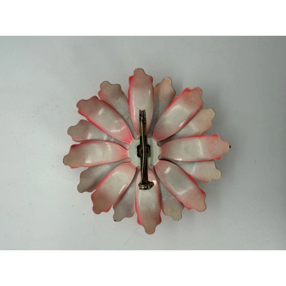 Vintage Baby Pink Enamel Flower Brooch Coral Tiered Petal Mid Century Pin Gift - Picture 3 of 6